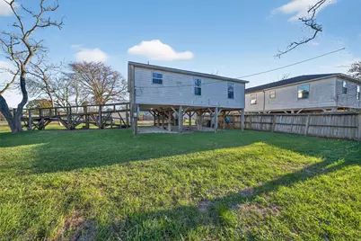 506 Oklahoma Avenue, Bacliff, TX 77518 - Photo 30