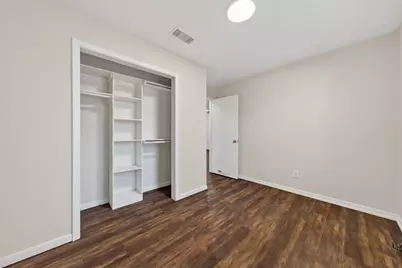 506 Oklahoma Avenue, Bacliff, TX 77518 - Photo 14