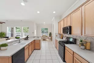 6743 Pacific Crest Ct, Humble, TX 77346 - Photo 4