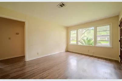 513 Frankie Street, Wharton, TX 77488 - Photo 12