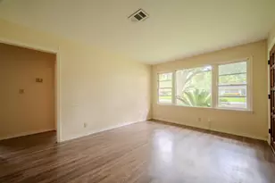 513 Frankie St, Wharton, TX 77488 - Photo 12