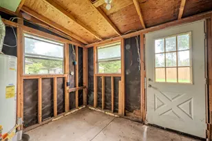 513 Frankie St, Wharton, TX 77488 - Photo 38