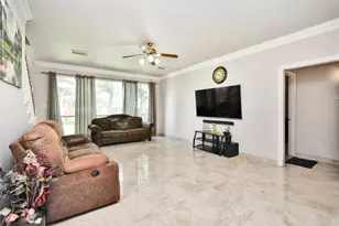 1519 Meadow Sweet Dr, Sugar Land, TX 77479 - Photo 24