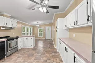 11014 Autumn Bend Dr, Conroe, TX 77303 - Photo 18