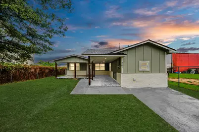 207 E Defee Avenue, Baytown, TX 77520 - Photo 2