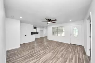 207 E Defee Ave, Baytown, TX 77520 - Photo 10