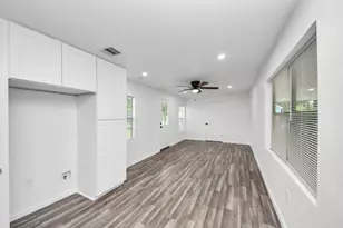 207 E Defee Ave, Baytown, TX 77520 - Photo 18