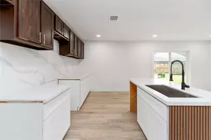 9226 Grady St, Houston, TX 77016 - Photo 8