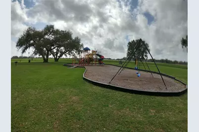 801 Wagon Wheel Trail, Angleton, TX 77515 - Photo 20