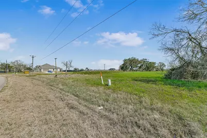 801 Wagon Wheel Trail, Angleton, TX 77515 - Photo 20