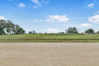 801 Wagon Wheel Trail, Angleton, TX 77515 - Photo 18