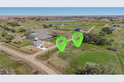 801 Wagon Wheel Trail, Angleton, TX 77515 - Photo 2