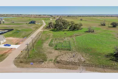 801 Wagon Wheel Trail, Angleton, TX 77515 - Photo 6