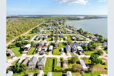 142 Flamingo Bight S, Baytown, TX 77523 - Photo 18