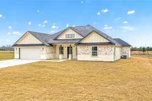 537 Chuckwagon Trail, Angleton, TX 77515 - Photo 2