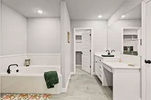 537 Chuckwagon Trail, Angleton, TX 77515 - Photo 20