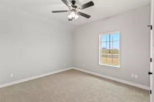 537 Chuckwagon Trail, Angleton, TX 77515 - Photo 22