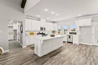 537 Chuckwagon Trail, Angleton, TX 77515 - Photo 8