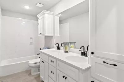 537 Chuckwagon Trail, Angleton, TX 77515 - Photo 24