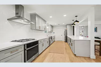 10718 Longmont Drive, Houston, TX 77042 - Photo 10