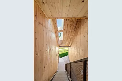 4429 Woodside Street #B, Houston, TX 77023 - Photo 6