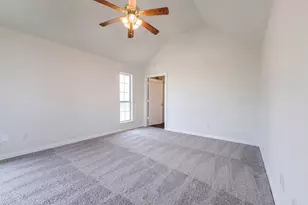 107 S Creek Dr, Bellville, TX 77418 - Photo 12