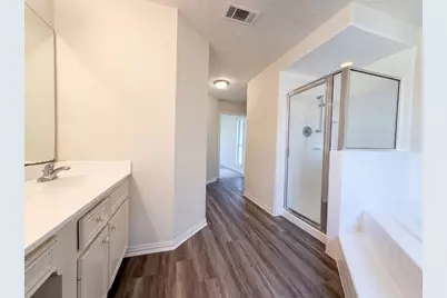 107 S Creek Drive, Bellville, TX 77418 - Photo 16