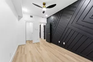 218 E 37th St, Houston, TX 77018 - Photo 16