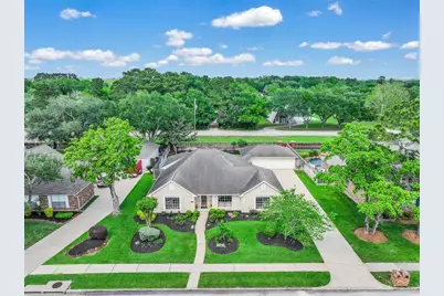 1007 Sable Drive, Friendswood, TX 77546 - Photo 1