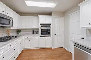 2013 Wickersham Dr, Huntsville, TX 77340 - Photo 16