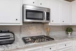 2013 Wickersham Dr, Huntsville, TX 77340 - Photo 18