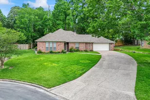 2013 Wickersham Dr, Huntsville, TX 77340 - Photo 4