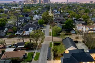 805 Cordell St, Houston, TX 77009 - Photo 4