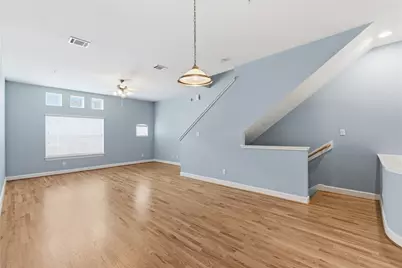 5941 South Loop E #1301, Houston, TX 77033 - Photo 10