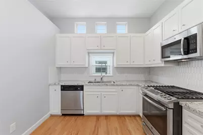 5941 South Loop E #1301, Houston, TX 77033 - Photo 14