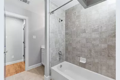 5941 South Loop E #1301, Houston, TX 77033 - Photo 16
