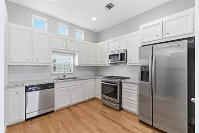 5941 South Loop E #1301, Houston, TX 77033 - Photo 1