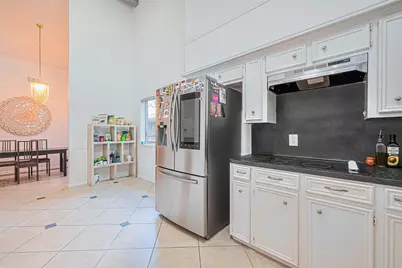 8018 Zimmermann Drive, Houston, TX 77088 - Photo 14