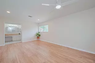 8018 Zimmermann Dr, Houston, TX 77088 - Photo 22