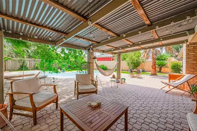 8018 Zimmermann Drive, Houston, TX 77088 - Photo 2