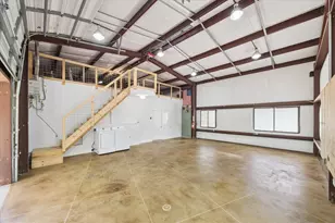 1425 Oak Hollow Dr, Dickinson, TX 77539 - Photo 22