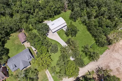 1425 Oak Hollow Drive, Dickinson, TX 77539 - Photo 26