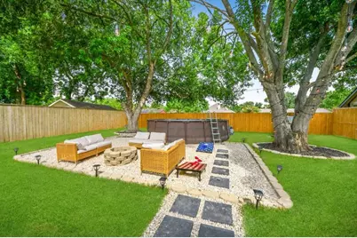 16210 Lazy Ridge Road, Houston, TX 77053 - Photo 2