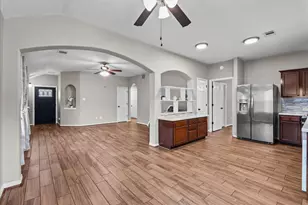 845 Indigo Springs Ln, La Marque, TX 77568 - Photo 14