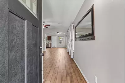 845 Indigo Springs Lane, La Marque, TX 77568 - Photo 8