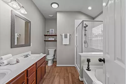 845 Indigo Springs Lane, La Marque, TX 77568 - Photo 18
