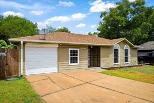 15802 Park Manor St, Houston, TX 77053 - Photo 2