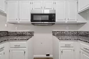 12227 W Village Dr, Houston, TX 77039 - Photo 8