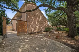 1723 Nantucket Dr, Houston, TX 77057 - Photo 32