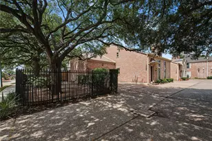 1723 Nantucket Dr, Houston, TX 77057 - Photo 6